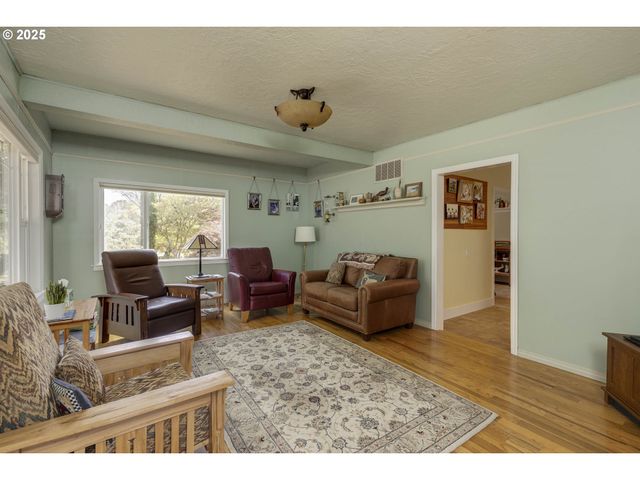 8205 Sw BROADMEAD Rd, Amity, OR 97101