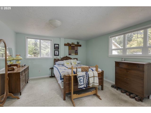 8205 Sw BROADMEAD Rd, Amity, OR 97101