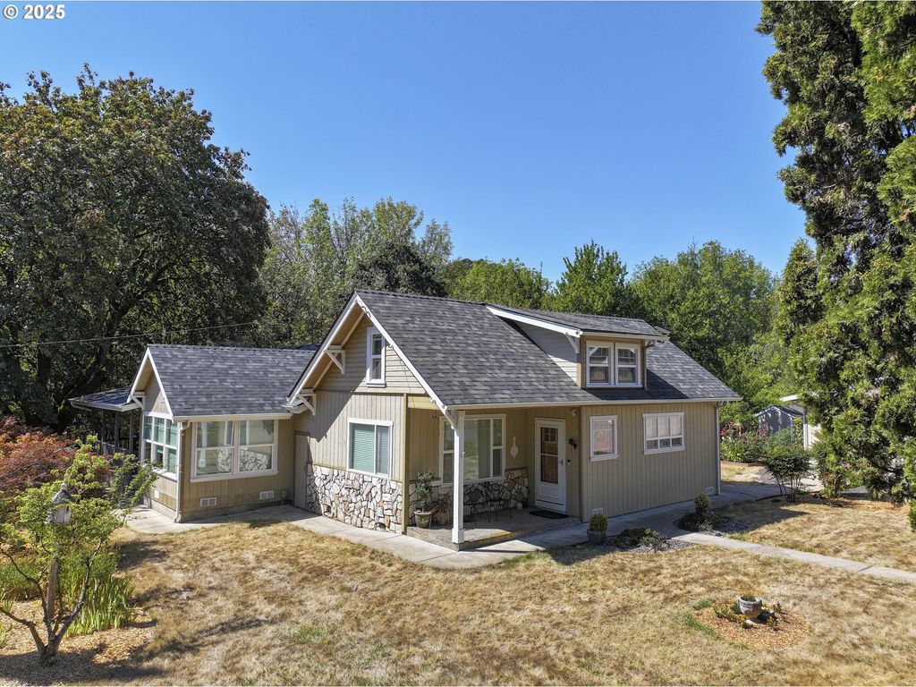 8205 Sw BROADMEAD Rd, Amity, OR 97101