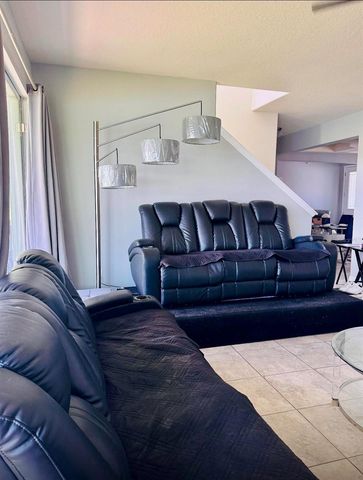2481 ANNACELLA AVENUE, Kissimmee, FL 34741