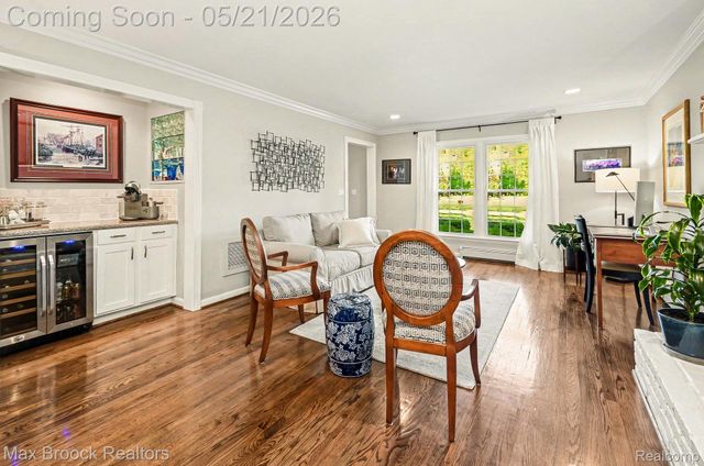 23049 Nottingham Drive, Beverly Hills Village, MI 48025