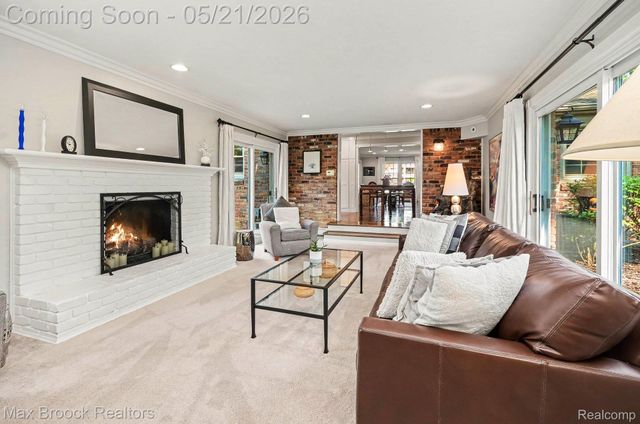 23049 Nottingham Drive, Beverly Hills Village, MI 48025