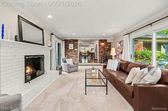 23049 Nottingham Drive, Beverly Hills Village, MI 48025