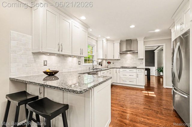 23049 Nottingham Drive, Beverly Hills Village, MI 48025