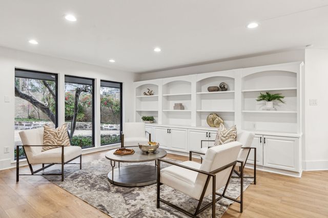 7420 Royal Lane, Dallas, TX 75230