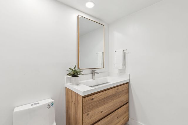 7420 Royal Lane, Dallas, TX 75230