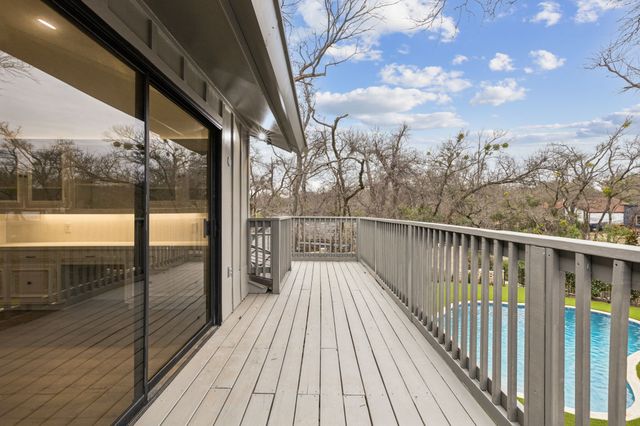 7420 Royal Lane, Dallas, TX 75230