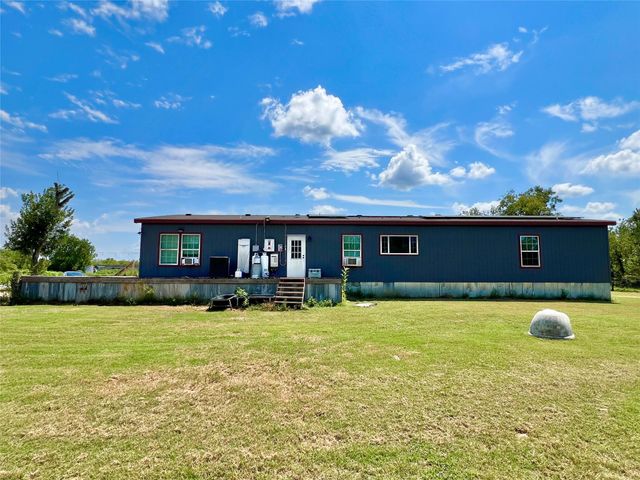 8352 County Road 860, Sweeny, TX 77480