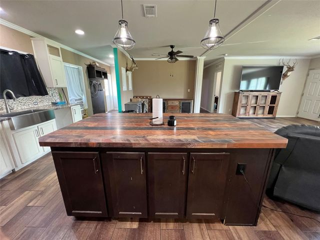 8352 County Road 860, Sweeny, TX 77480