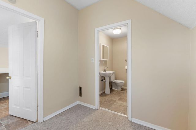 2048 Carroll Avenue, Saint Paul, MN 55104