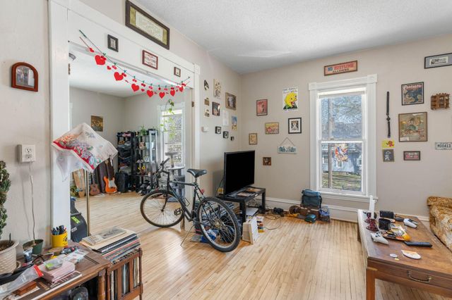 2048 Carroll Avenue, Saint Paul, MN 55104