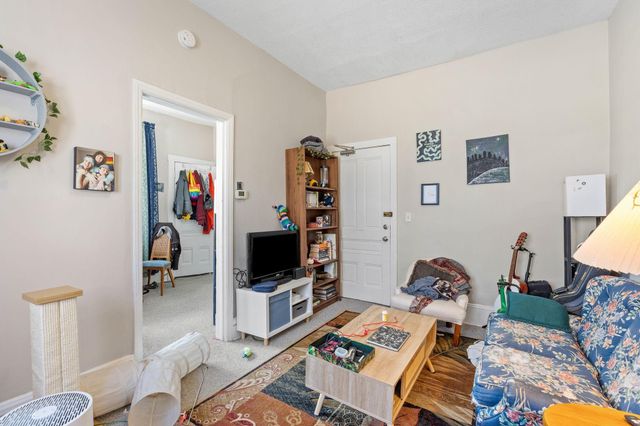 2048 Carroll Avenue, Saint Paul, MN 55104