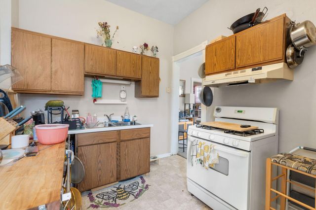 2048 Carroll Avenue, Saint Paul, MN 55104