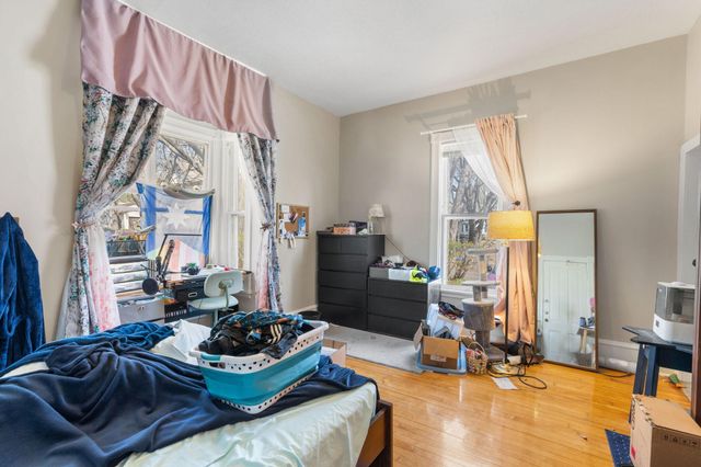 2048 Carroll Avenue, Saint Paul, MN 55104