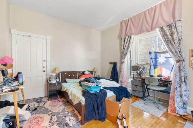 2048 Carroll Avenue, Saint Paul, MN 55104