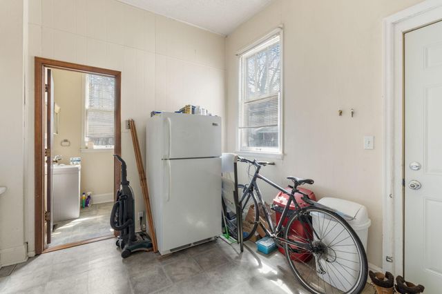 2048 Carroll Avenue, Saint Paul, MN 55104
