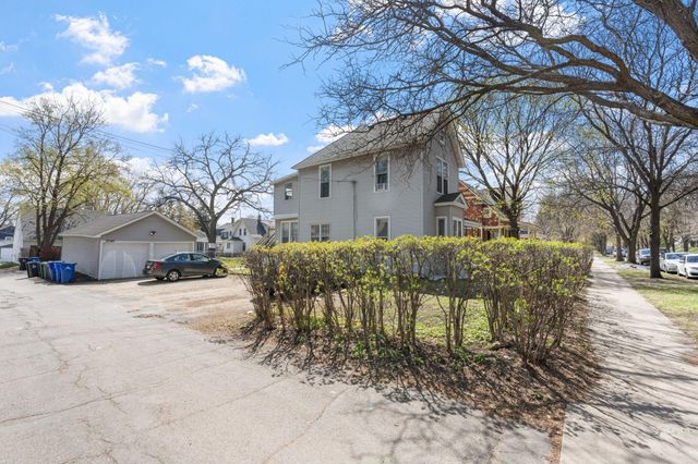 2048 Carroll Avenue, Saint Paul, MN 55104