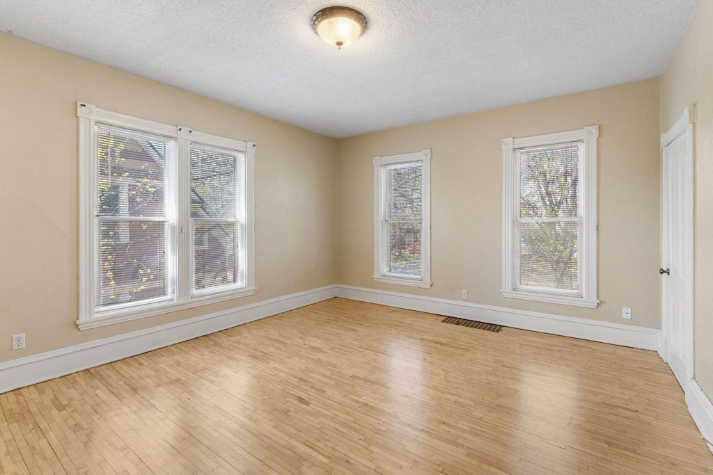 2048 Carroll Avenue, Saint Paul, MN 55104 — photo 3