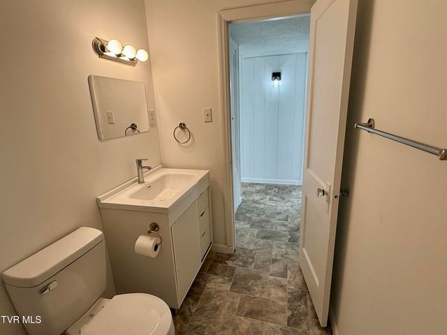 520 West Sullivan Street, Kingsport, TN 37660