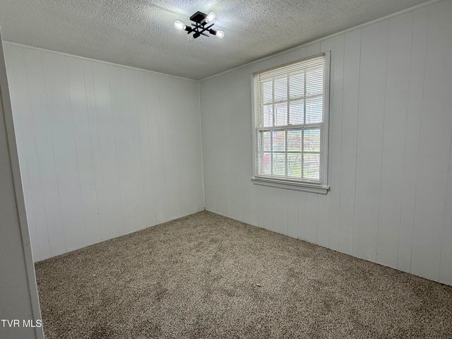 520 West Sullivan Street, Kingsport, TN 37660