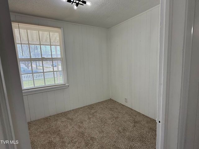 520 West Sullivan Street, Kingsport, TN 37660