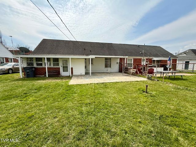 520 West Sullivan Street, Kingsport, TN 37660