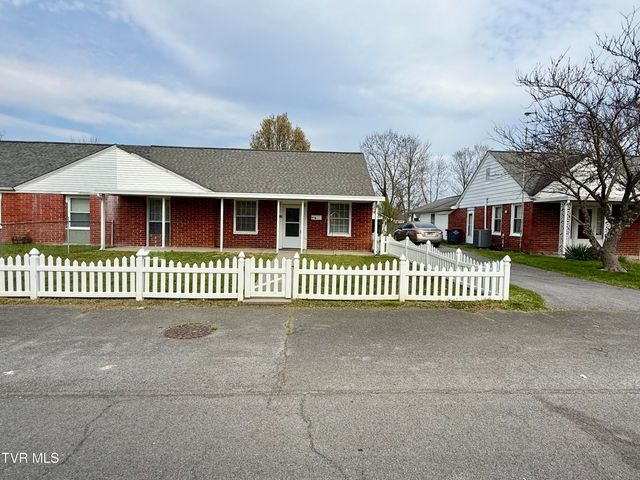 520 West Sullivan Street, Kingsport, TN 37660