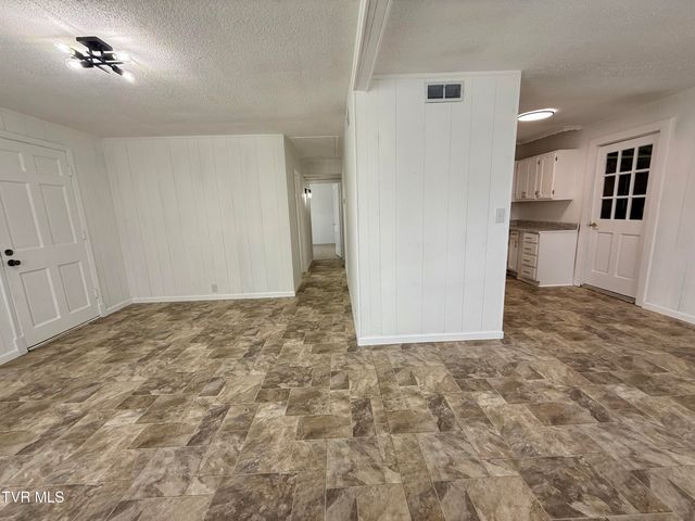 520 West Sullivan Street, Kingsport, TN 37660