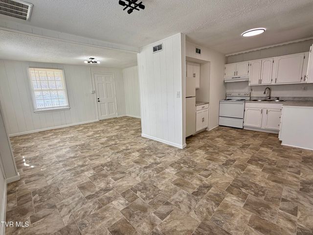 520 West Sullivan Street, Kingsport, TN 37660