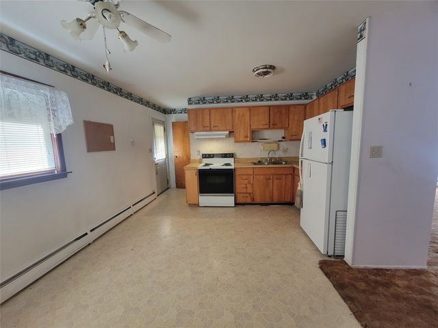 513 E 37TH. Street, Erie, PA 16504