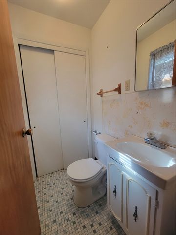 513 E 37TH. Street, Erie, PA 16504