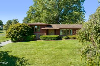 909 Millercrest Drive, Johnson City, TN 37604