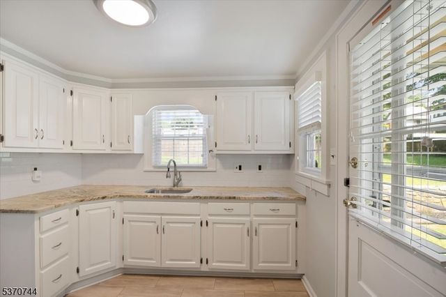 590 W Main St, Rockaway Boro, NJ 07866