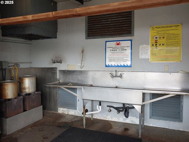 1000 Se BAY Blvd 504-604, Newport, OR 97365