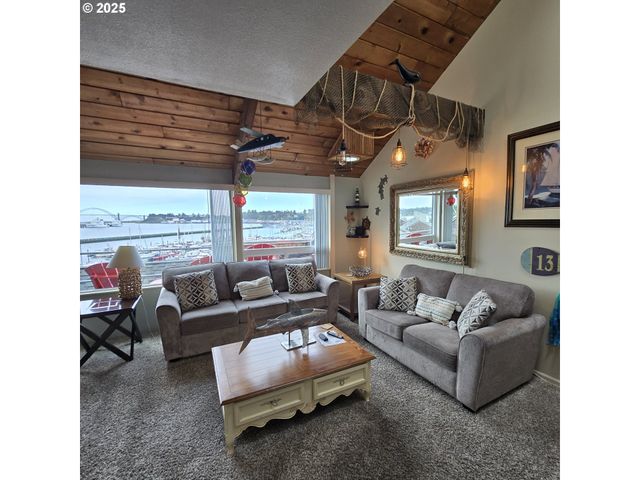 1000 Se BAY Blvd 504-604, Newport, OR 97365