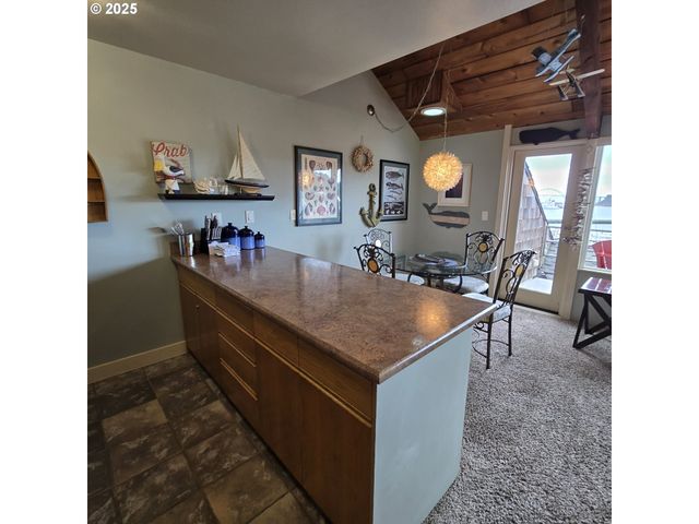 1000 Se BAY Blvd 504-604, Newport, OR 97365