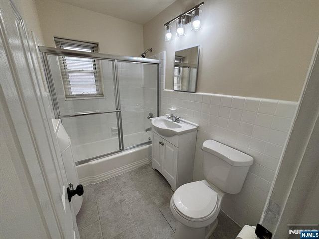 420 Broad Avenue 2A, Palisades Park, NJ 07650