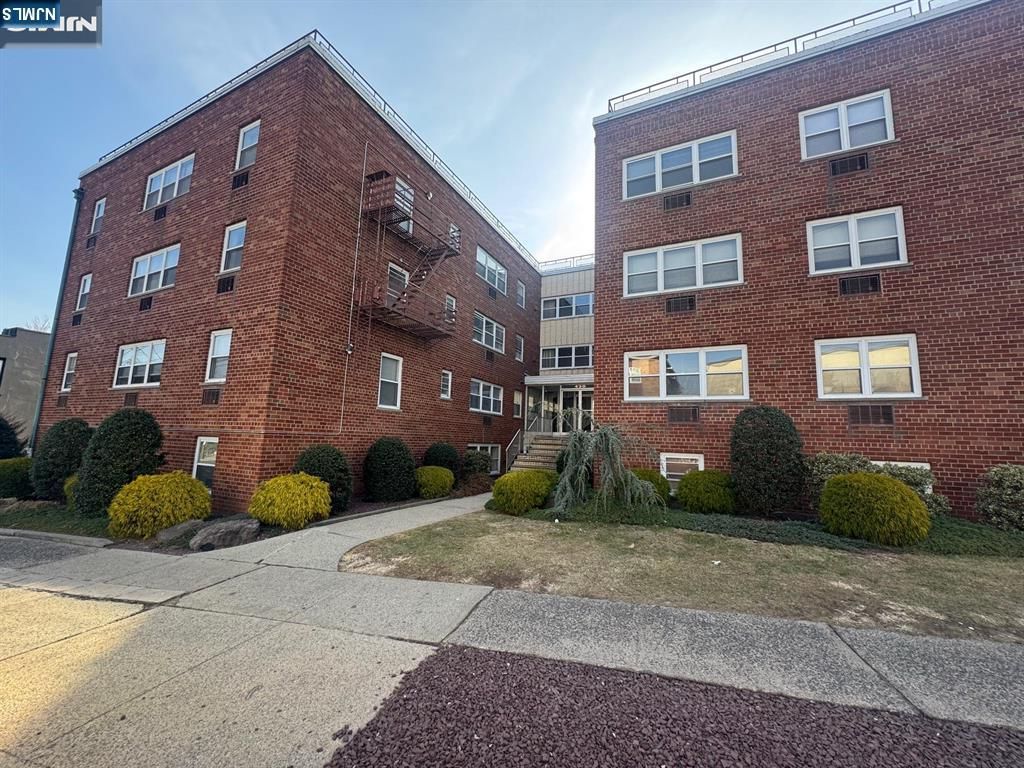 420 Broad Avenue 2A, Palisades Park, NJ 07650