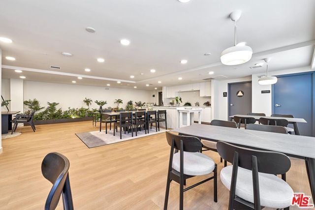 510 S Oxford Avenue 814, Los Angeles, CA 90020