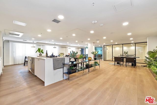 510 S Oxford Avenue 814, Los Angeles, CA 90020