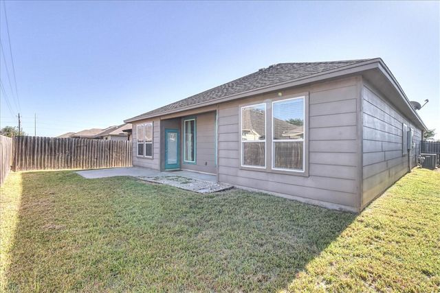 2217 Ibis St, Corpus Christi, TX 78414