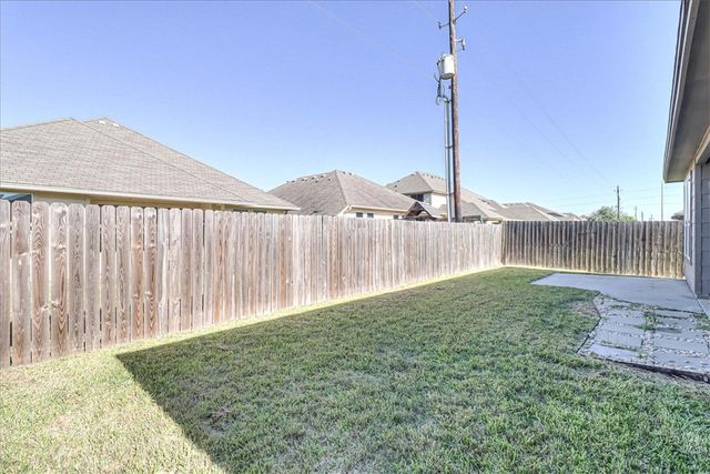 2217 Ibis St, Corpus Christi, TX 78414