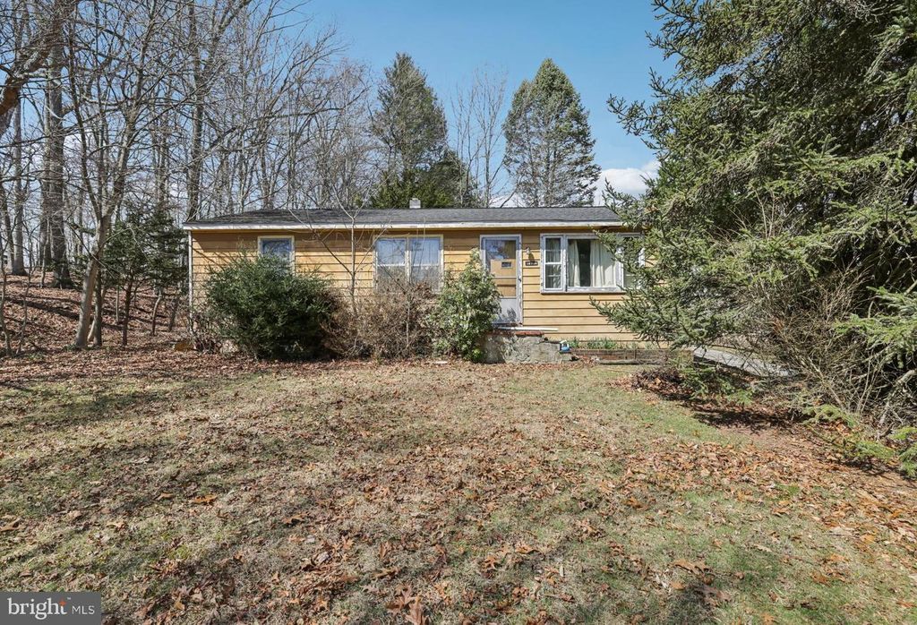 18700 GRAYSTONE RD, White Hall, MD 21161