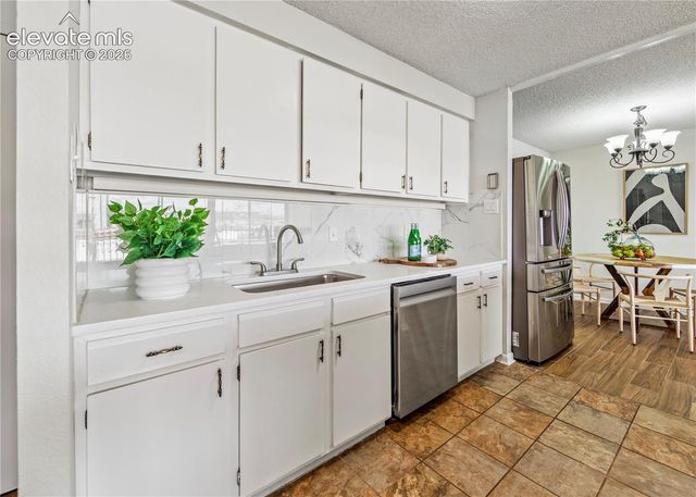 411 Lakewood Circle B430, Colorado Springs, CO 80910