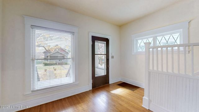 5 Maple Ct, Louisville, KY 40214