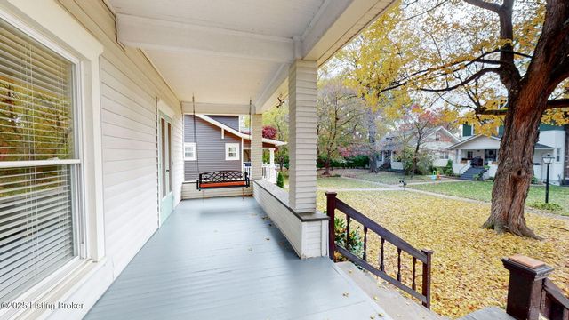 5 Maple Ct, Louisville, KY 40214