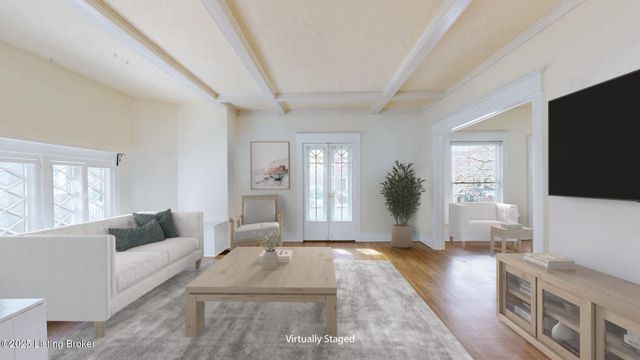 5 Maple Ct, Louisville, KY 40214