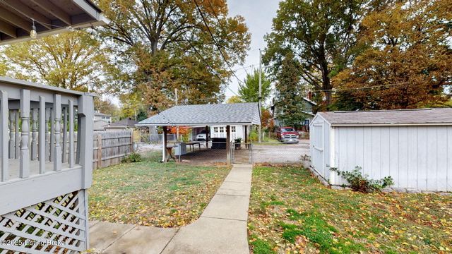 5 Maple Ct, Louisville, KY 40214