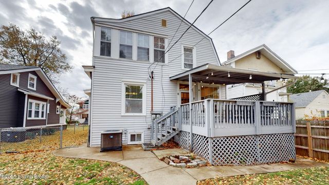 5 Maple Ct, Louisville, KY 40214