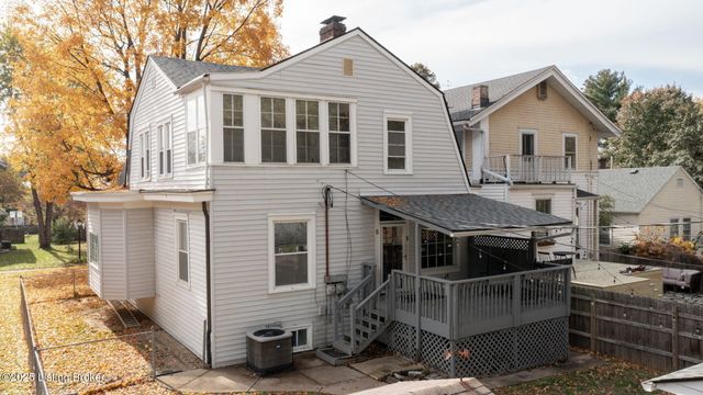 5 Maple Ct, Louisville, KY 40214